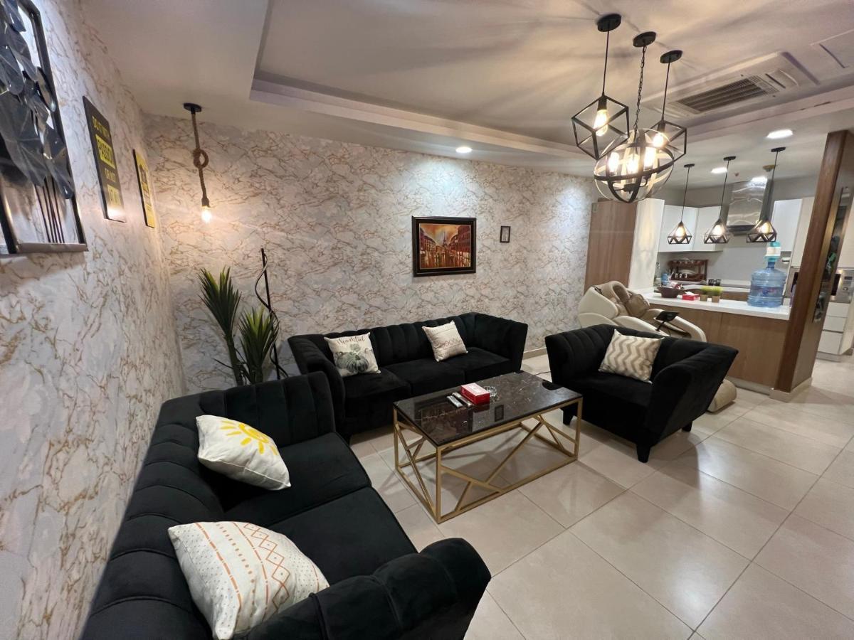 Sunset Luxury Gold Crest Mall Residency Lahore Ngoại thất bức ảnh