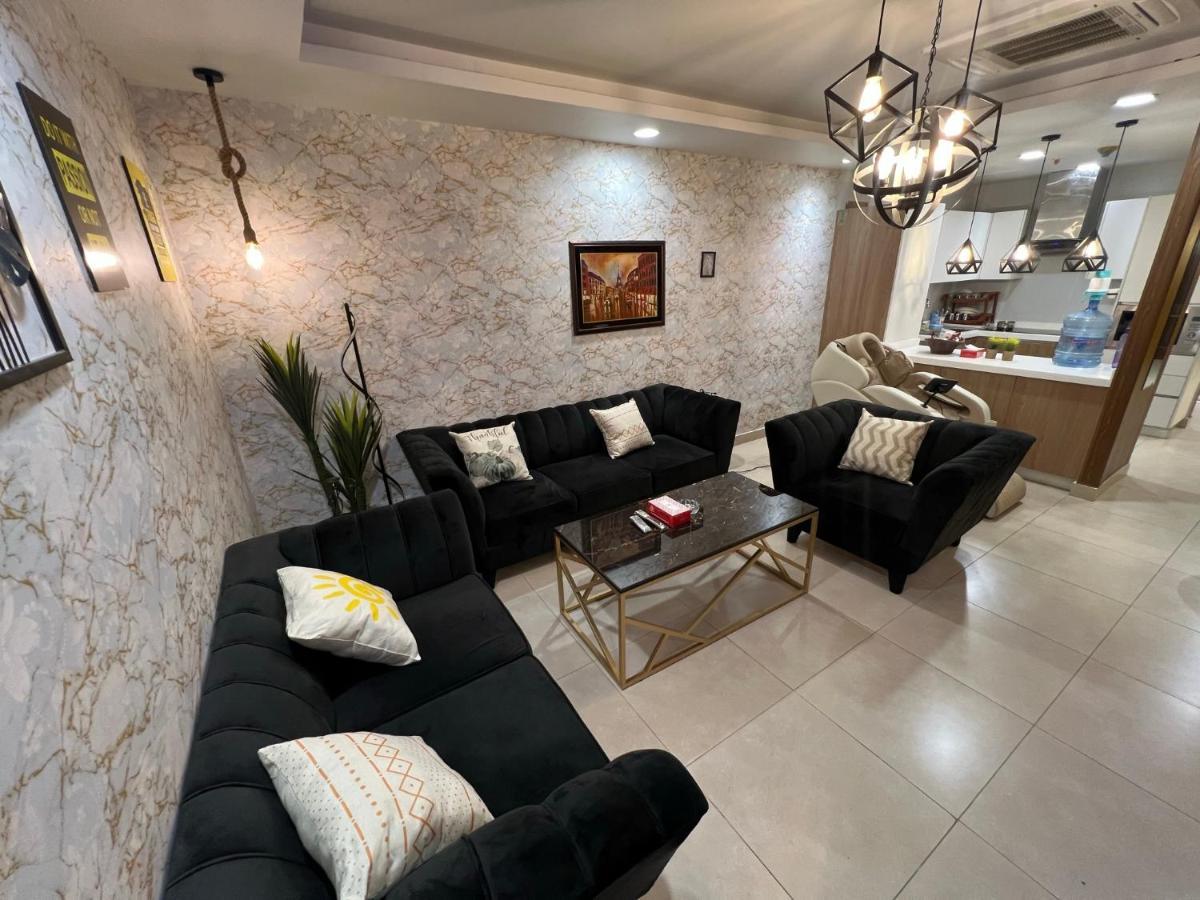 Sunset Luxury Gold Crest Mall Residency Lahore Ngoại thất bức ảnh