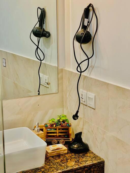 Sunset Luxury Gold Crest Mall Residency Lahore Ngoại thất bức ảnh
