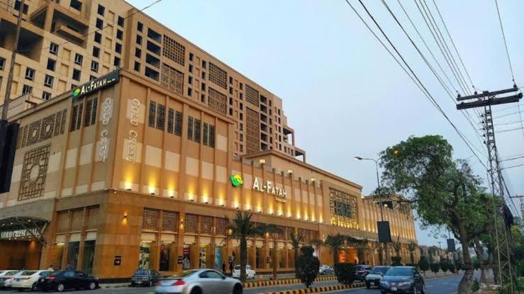 Sunset Luxury Gold Crest Mall Residency Lahore Ngoại thất bức ảnh